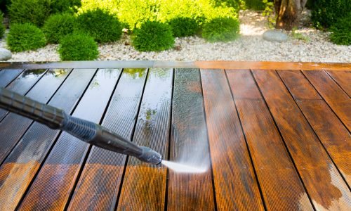 You are currently viewing Deck Staining Services St. Charles