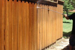 Read more about the article Fence Staining Services St. Charles